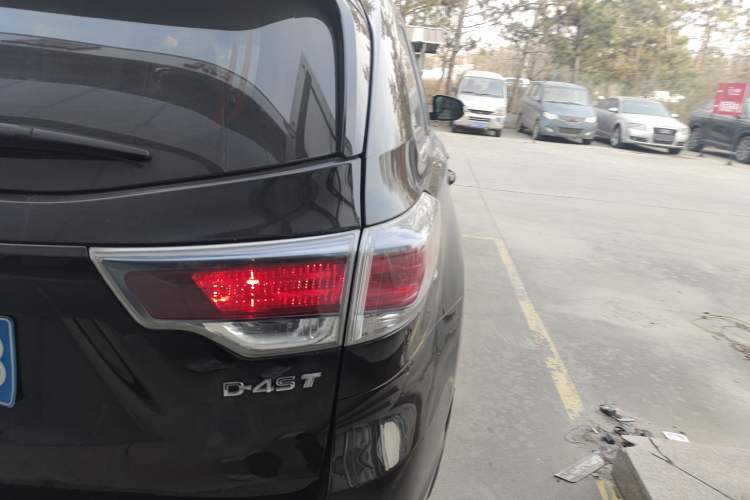 Used Toyota Highlander 2017 2.0T Two-Wheel Drive Elite Edition 5 Seats
