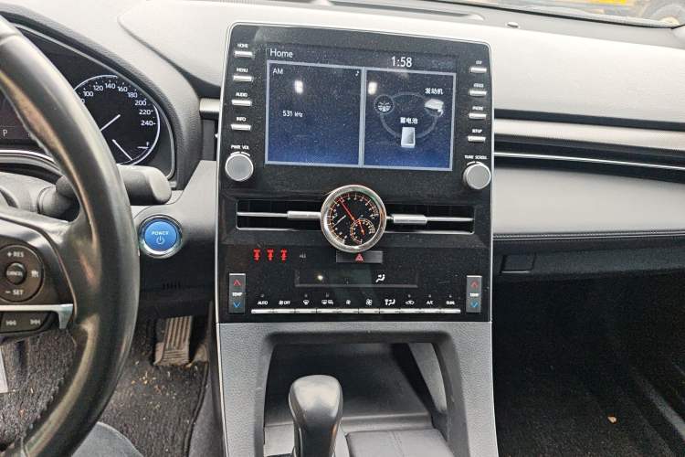 Used Toyota Avalon 2019 Dual-Engine 2.5L Luxury Edition China VI Standard
