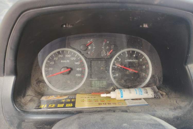 Used Dongfeng Xiaokang V29 2012 1.2L Standard Version
