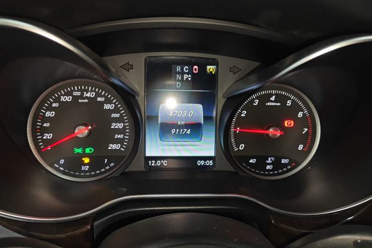 Used Mercedes-Benz V-Class 2017 V 260 L Prestige Extended Edition