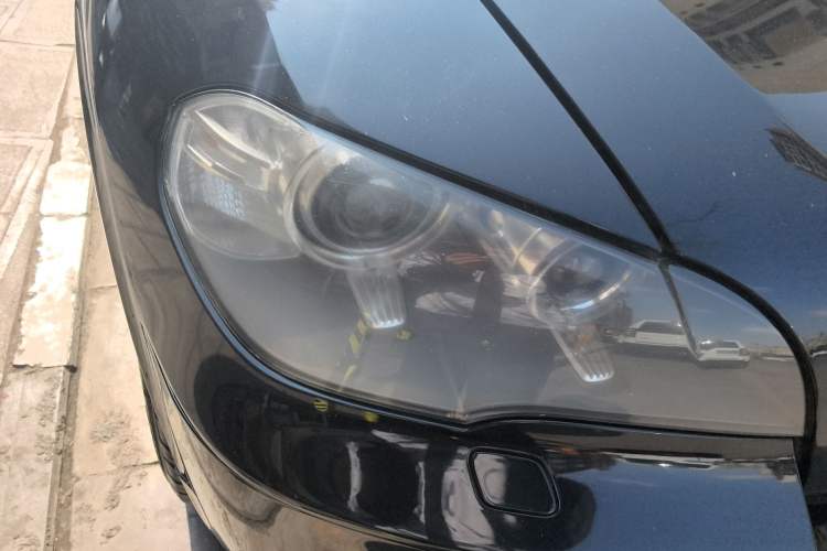 Used BMW X5 2011 xDrive35i Luxury Model
