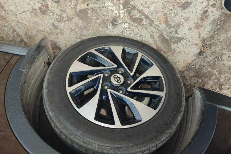 Used CHANGAN OSHAN A800 2017 1.5T Manual Luxury Model Exterior 1