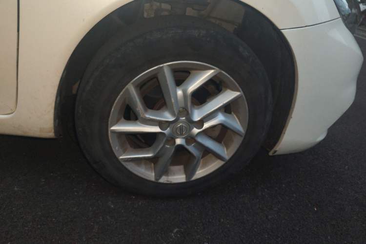 Used Nissan Tiida 2021 1.6L CVT Cool Edition
