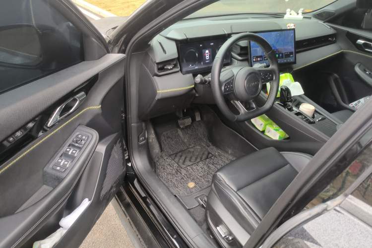 Used Lynk & Co 03 2023 1.5TD DCT JingPlus
