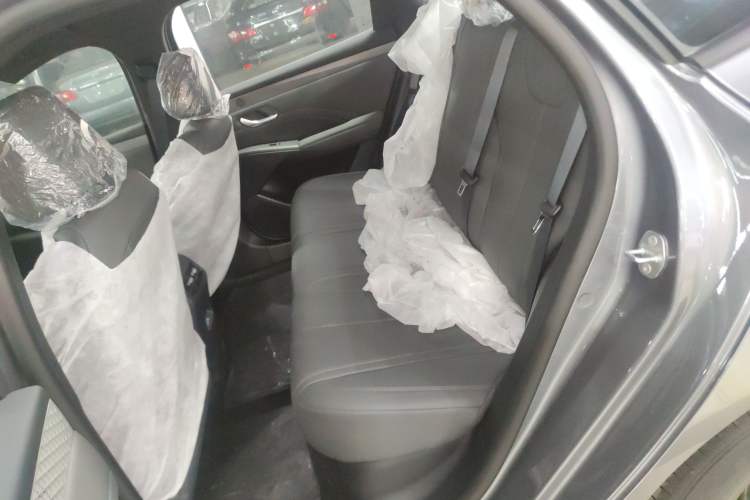 Used BYD Qin PLUS 2026 DM-i 128KM Progressive Model Left Rear Seat