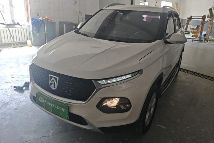 Used Baojun 510 2017 1.5L manual Comfort trim