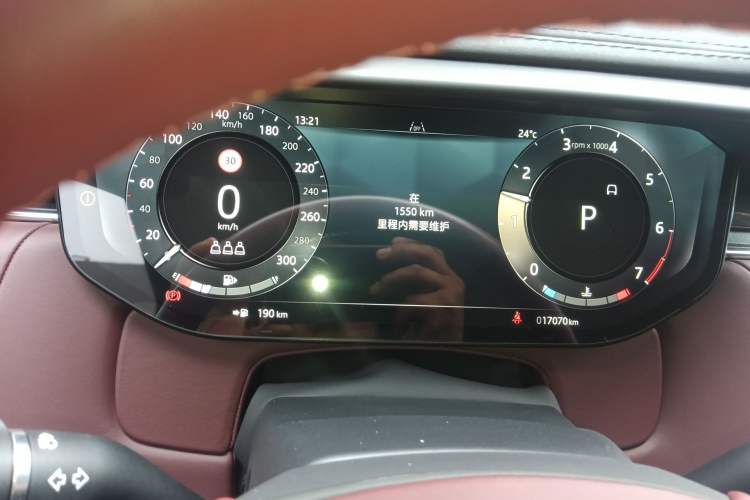 Used Land Rover Range Sport 2024 400PS Dynamic SE Instrument Cluster