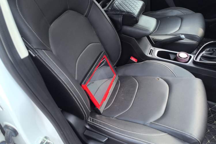 Used Baojun 530 2021 Global Car Anniversary Edition 1.5T CVT Luxury Model 5 Seats
