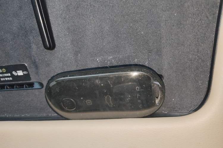 Used Hima AITO M7 2024 1.5T Rear-Drive Plus Version 6 Seats Vehicle Key