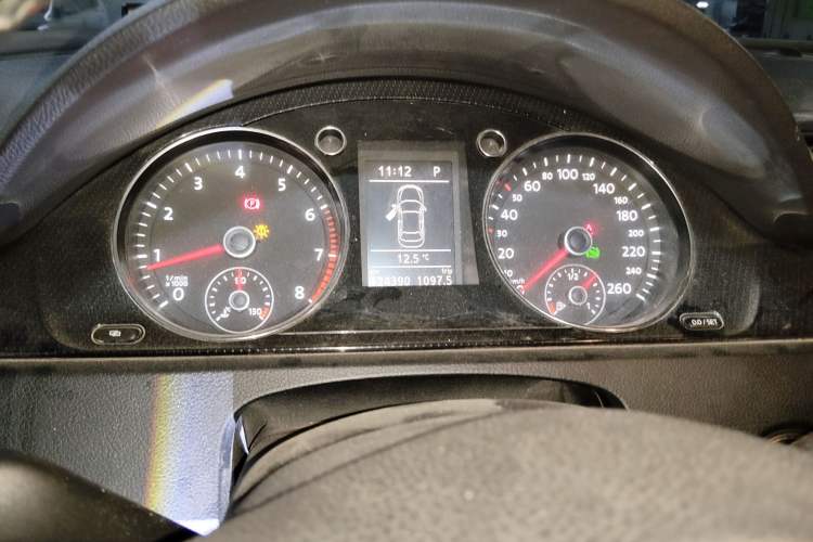 Used Volkswagen Magotan 2012 Revised 1.8TSI Luxury Version Instrument Cluster