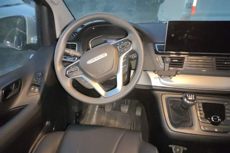 Used SAIC MAXUS G20 2023 Facelifted ES 2.0T Diesel Manual - Exceptional Value Edition
