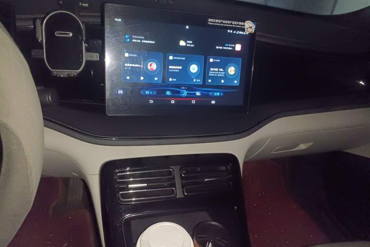 Used BYD Qin PLUS 2024 HONOR Edition DM-i 55KM Leading Model Audio And AC Panel