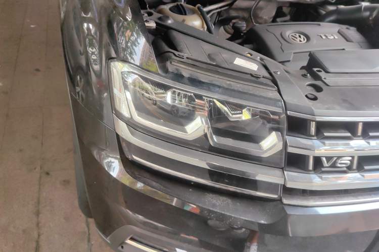 Used Volkswagen Teramont 2017 380TSI Four-Wheel Drive Luxury Edition Right Front Headlight