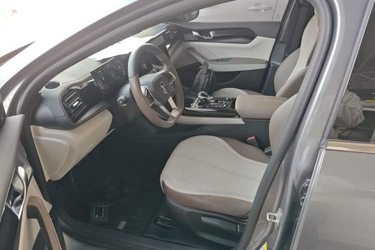 Used BYD Qin PLUS 2023 Champion Edition DM-i 55KM Leading Model
