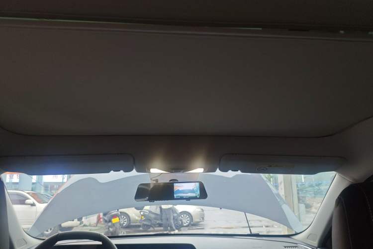 Used Venucia V 2021 260T Idol Edition