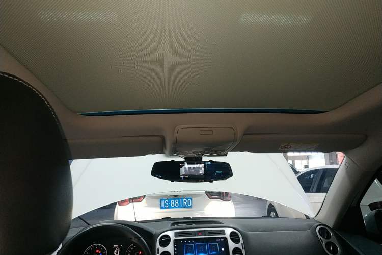 Used Volkswagen Tiguan 2017 300TSI Automatic Two-Wheel Drive Silk Road Comfort Edition Headliner