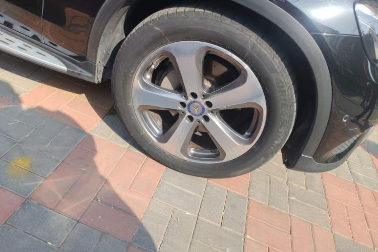 Used Mercedes-Benz GLC 2016 GLC 260 4MATIC Luxury Model
