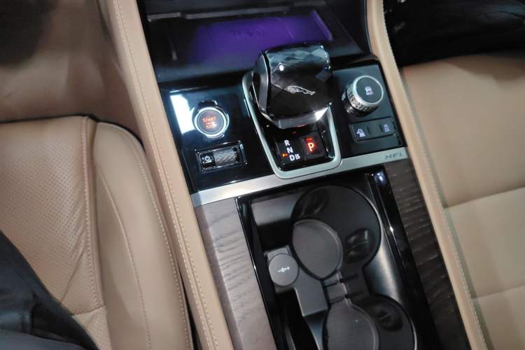 Used Jaguar XFL 2024 2.0T P250 Two-Wheel Drive Prestige Luxury Edition
