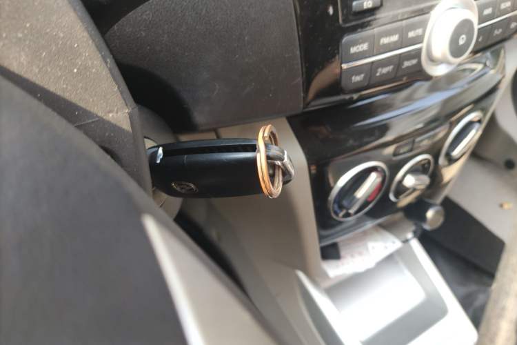 Used CHANGAN Alsvin V3 2015 1.4L Manual Meiruan Model China V Standard