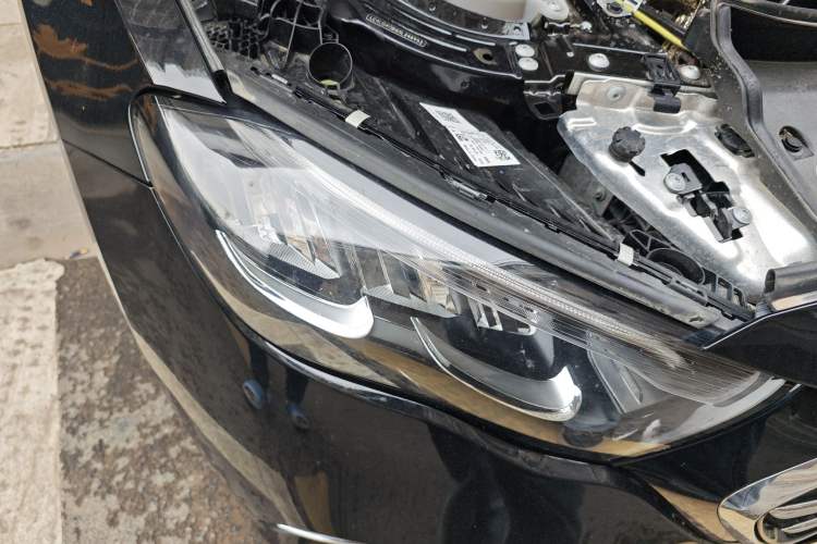 Used Mercedes-Benz E-Class 2025 Facelift E 300 L Luxury Edition
