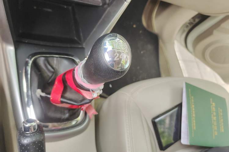 Used Chery Tiggo 3 2014 1.6L Manual Zhishang Edition Gear Lever