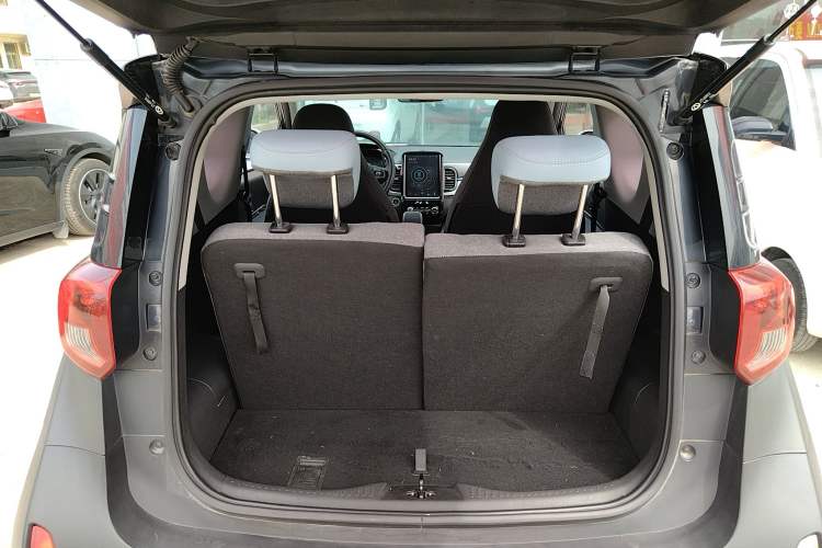 Used Chery Little Ant 2022 Sweet Pink Edition Half-Sugar Version Lithium Iron Phosphate 29.2 kWh 30 kW 301 km Trunk