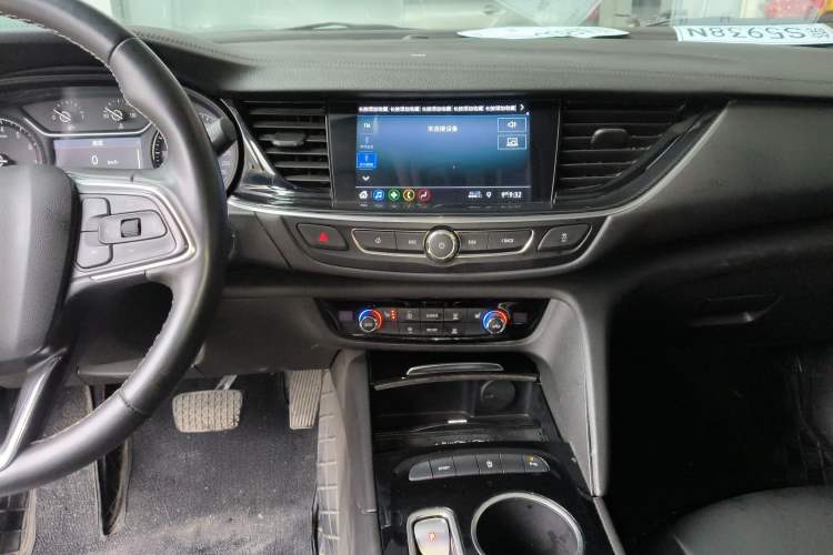 Used Buick Regal 2024 25T Deluxe Edition
