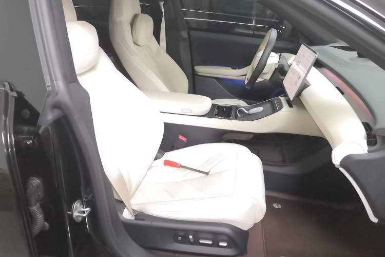 Used Nio ET5T 2025 75 kWh Touring
