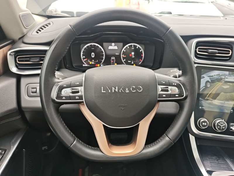Used Lynk & Co 01 2017 2.0T Two-Wheel Drive Pro Edition — 10