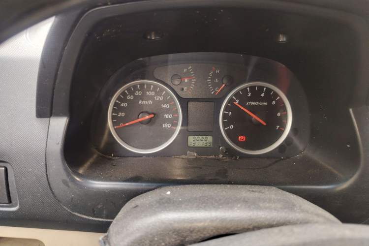 Used Dongfeng Xiaokang V29 2012 1.2L Standard Version Instrument Cluster