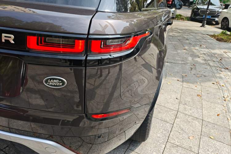 Used Land Rover Range Velar 2022 250 PS Sparkling Heritage Edition Right Rear Taillight