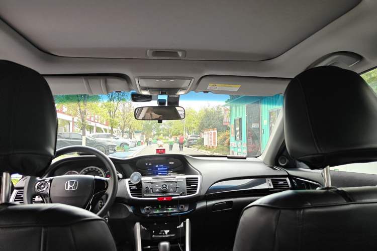 Used Honda Accord 2016 2.0L Comfort Edition
