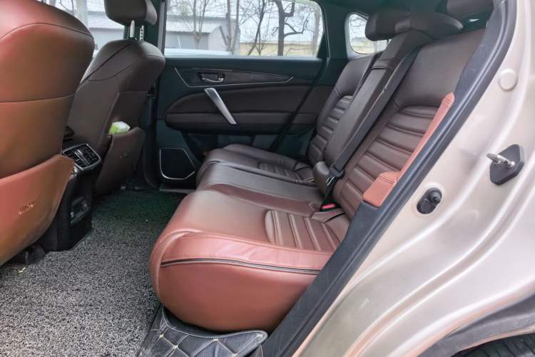 Used Honda UR-V 2017 370TURBO Four-Wheel Drive Prestige Edition China V Left Rear Seat