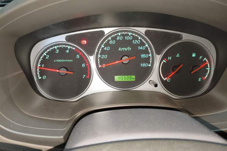 Used JMC Baodian 2015 2.8T New Value-Added Diesel Two-Wheel Drive Comfort Edition JX493ZLQ4F
