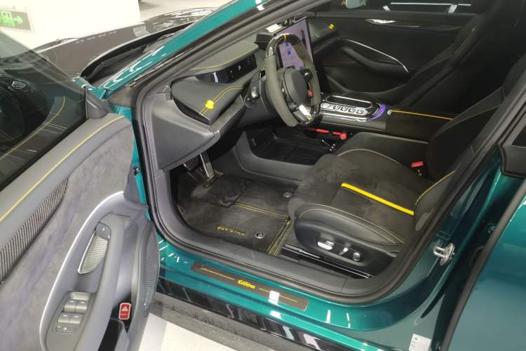 Used Xiaomi Auto SU7 Ultra 2025 Ultra Model Driver Seat