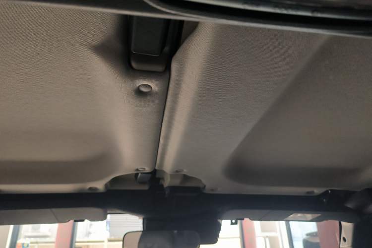 Used BAIC Off-Road BJ40 2021 2.0D Automatic Four-Wheel Drive Blade Hero Edition Adventurer Type Headliner