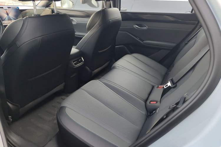 Used BYD Qin L 2025 EV 470KM Leading Edition Left Rear Seat