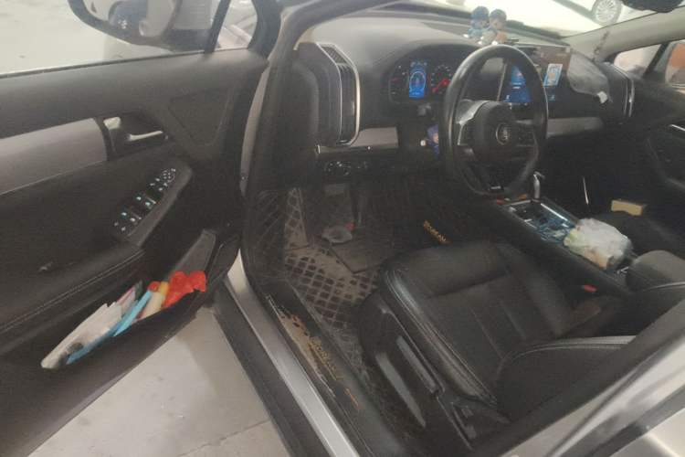 Used BYD Tang 2018 2.0T Automatic SmartConnect Luxury 7-Seater China V Emission Standard
