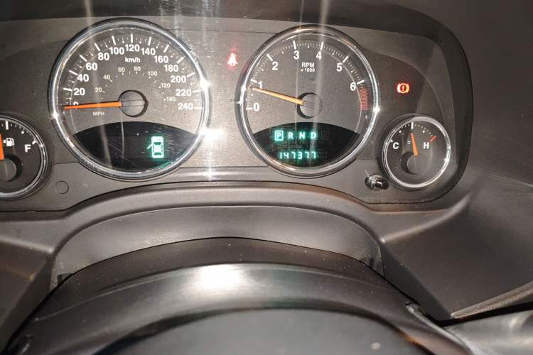 Used Jeep Compass 2013 2.0L two-wheel drive luxury version
