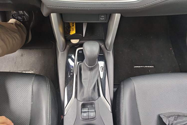 Used Toyota FRONTLANDER 2023 2.0L Smart Electric Hybrid Dual-Engine Leading Edition Gear Lever