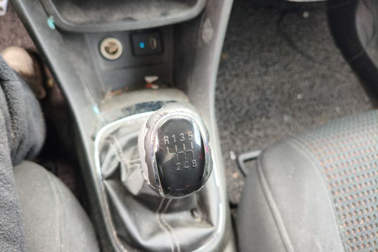 Used Buick Encore 2013 1.4T Manual Two-Wheel Drive Entry Model