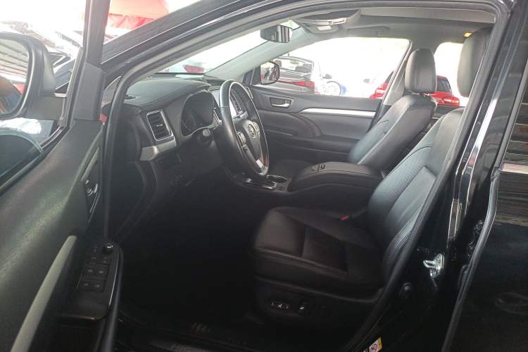 Used Toyota Highlander 2021 2.0T Four-Wheel Drive Luxury Edition 7 Seats
