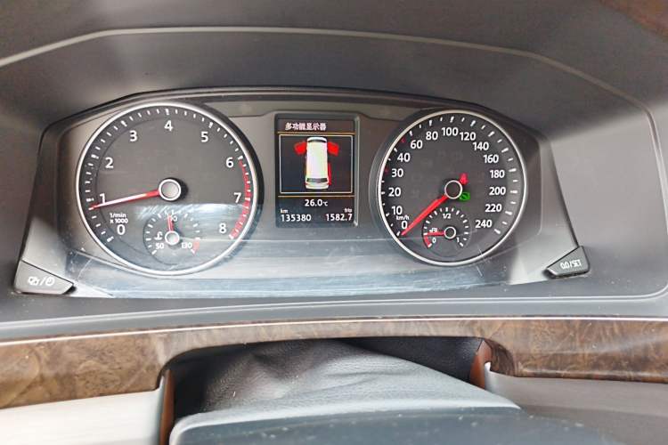 Used Volkswagen Caravelle 2018 2.0 TSI 4x4 Luxury Edition 7-Seater Instrument Cluster