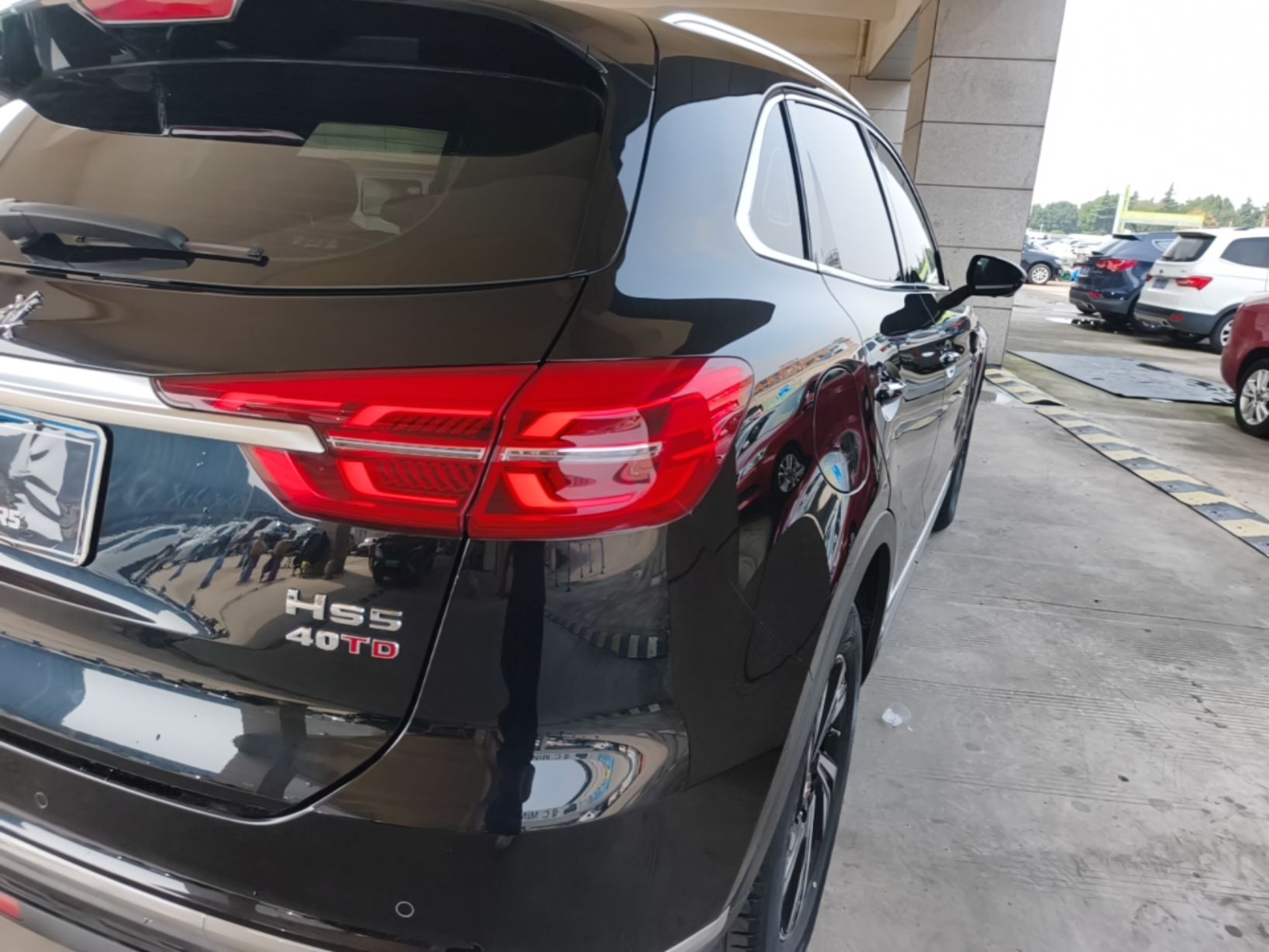 Hongqi HS5 2022 Revised Version 2.0T Smart Connect Flagship Edition — снимка 9