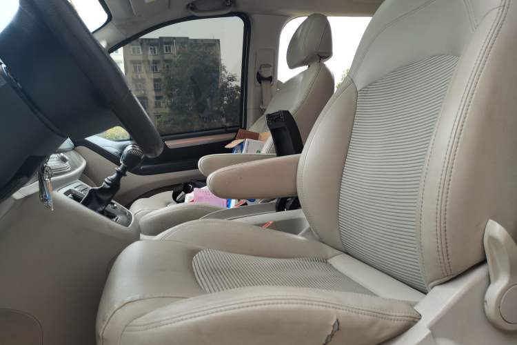 Used SAIC MAXUS G10 2018 PLUS 1.9T Manual Elite Edition Diesel