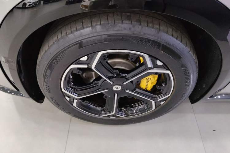 Used Xiaomi Auto YU7 2025 Ultra-Long Range High-Performance All-Wheel-Drive Max Edition
