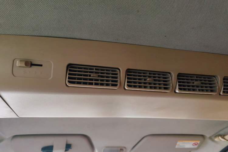 Used Wuling Hongguang 2013 1.5L Comfort Model
