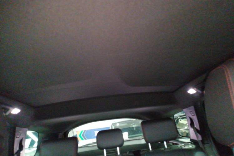 Used Land Rover Discovery Sport 2020 249 PS R-Dynamic Performance Edition
