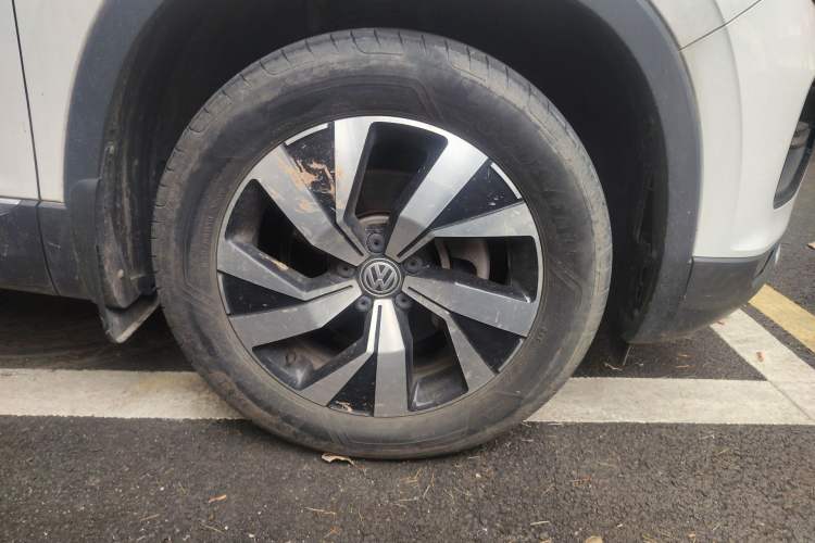 Used Volkswagen Tayron 2020 330TSI Two-Wheel Drive Luxury Smart Connectivity Version