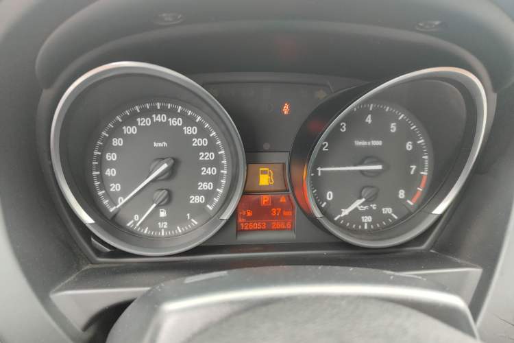 Used BMW Z4 2013 sDrive20i Leading Model
